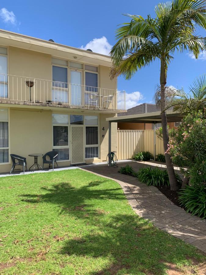 Sunshine Four Apartment Salisbury Exterior photo